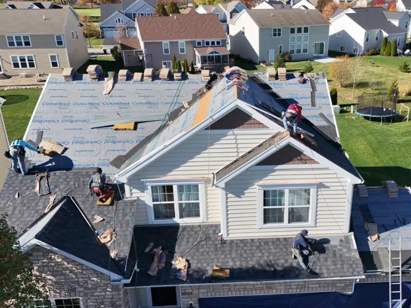 Roofing contractors working in Acton
