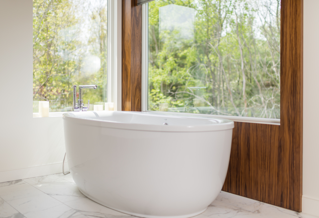 Modern bath with garden view in Brooklyn