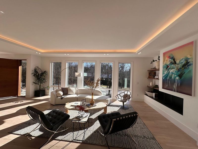 Custom cove and recessed lighting near Massachusetts