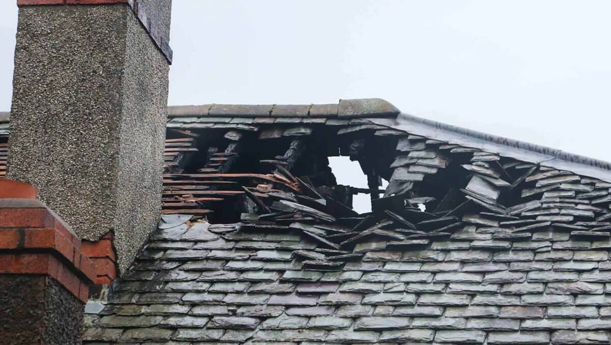Roof damage insurance claim in Pasadena, TX