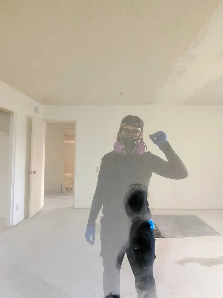 Certified mold technician in Downey
