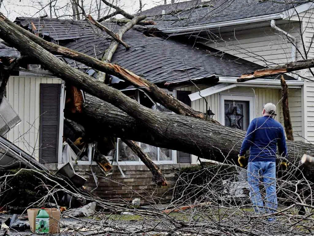 Emergency storm damage claim help in Pasadena, TX